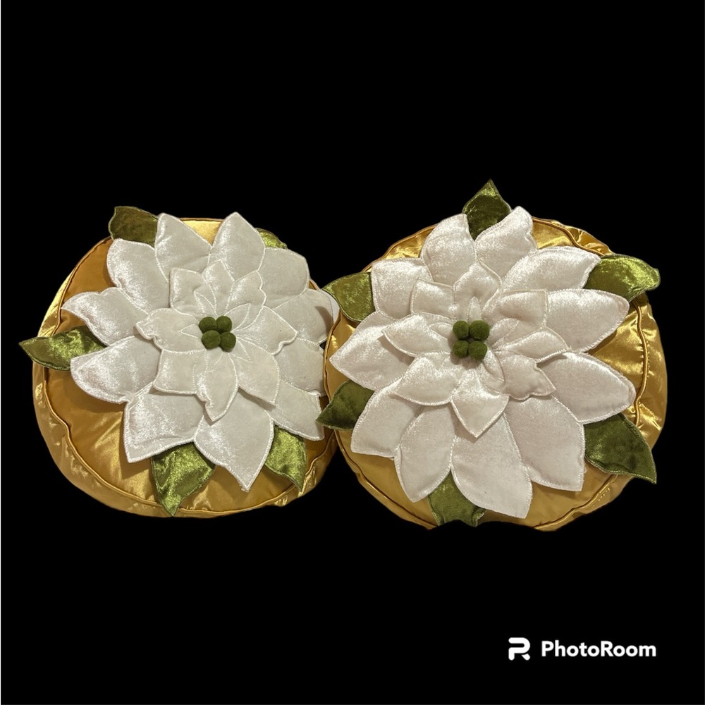 2 Midcentury Gold Poinsettia Throw Pillows